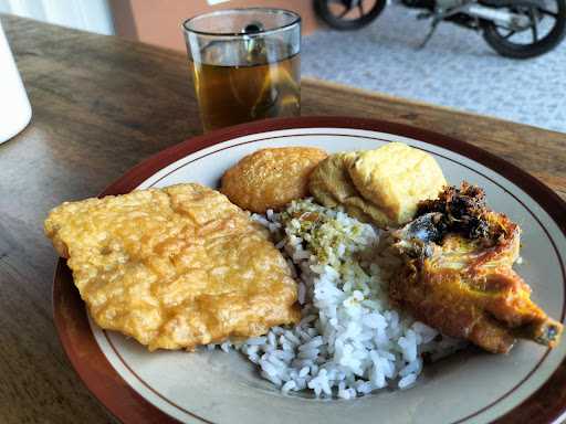 Nasi Uduk Lugina Putra 2