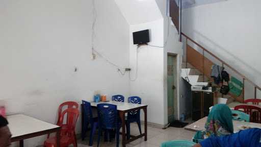 Rumah Makan Ampera Uni 7