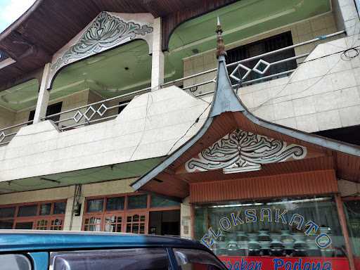 Rumah Makan Ridwan Sakato 4