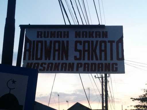 Rumah Makan Ridwan Sakato 10