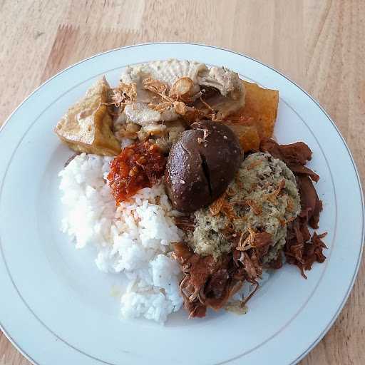 Sego Gudeg Dapur Arista 6