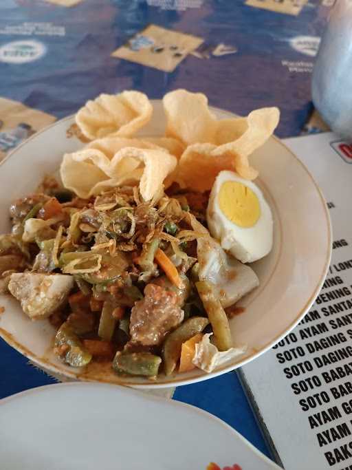 Warung Gado Gado Ibu Tati , Sate Maranggi, Sop, Soto, Es Kelapa 10