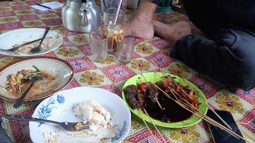 Warung Gado Gado Ibu Tati , Sate Maranggi, Sop, Soto, Es Kelapa 9