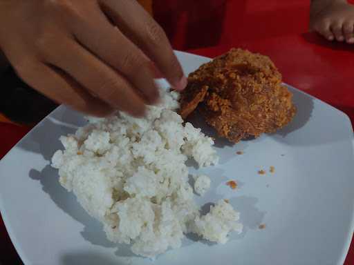 Rocket Chicken Cabang Purwantoro 6