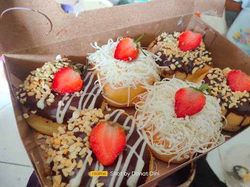 Donat Dini Purwasari 5