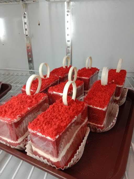 Rizqi Cake And Bakery 3