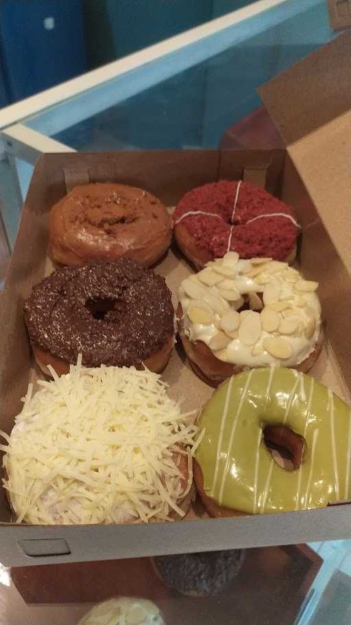 Jagat Donuts & Cake 8