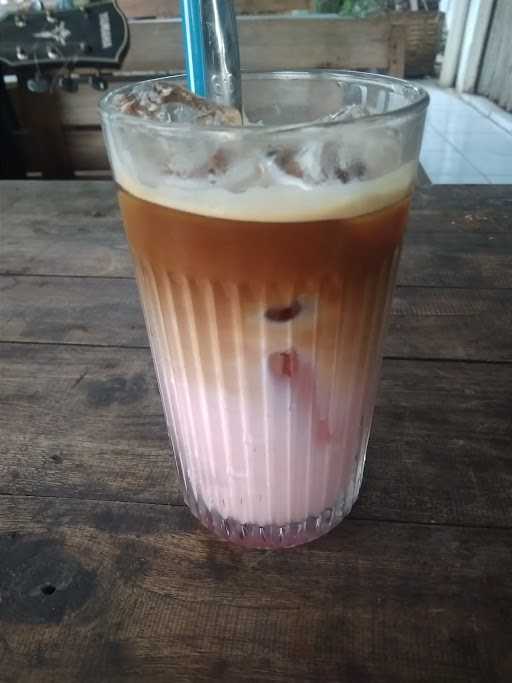 Warung Kopi Sakmadyo 5