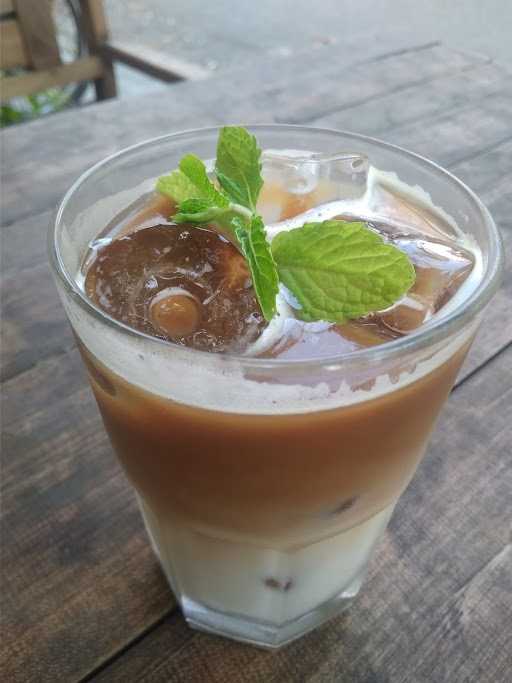 Warung Kopi Sakmadyo 2