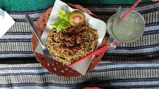 Mie Ayam Bakso Pak Ujang 9