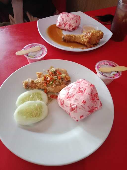 Rocket Chicken Purwodadi 4