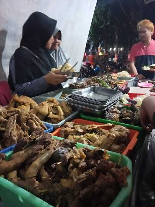 Warung Lesehan Bebek Goreng Khas Kartosuro 4