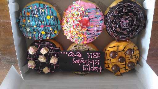 R3 Donuts & Cake 7