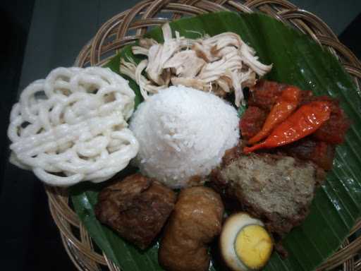 Gudeg & Gado2 Yu Lemu 5