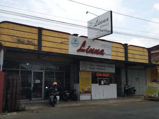 Linna Bakery 9