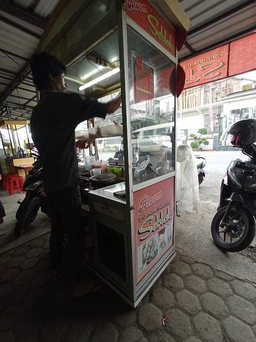 Kedai Bloom Seblak Karangklesem 6