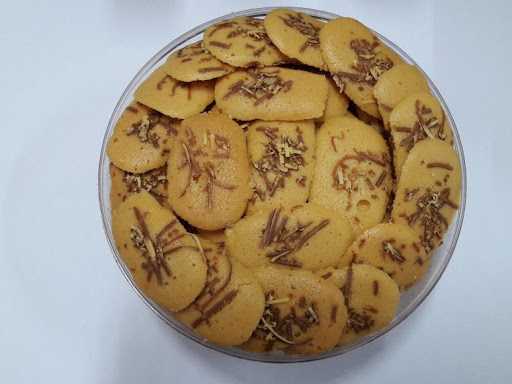 Queen Kue Kering 4