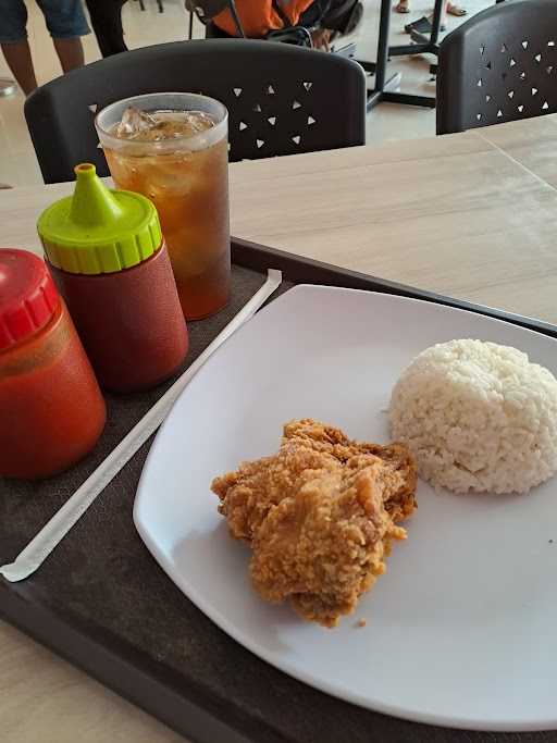 Rocket Chicken Agus Salim 10