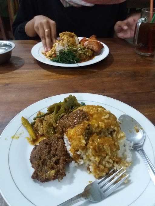 Rumah Makan Raso Minang 2