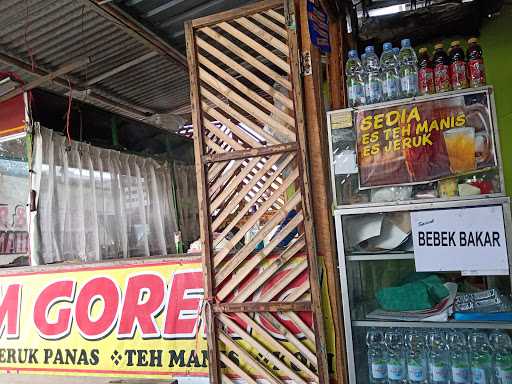 Warung Makan Ayam Goreng Andhang 3