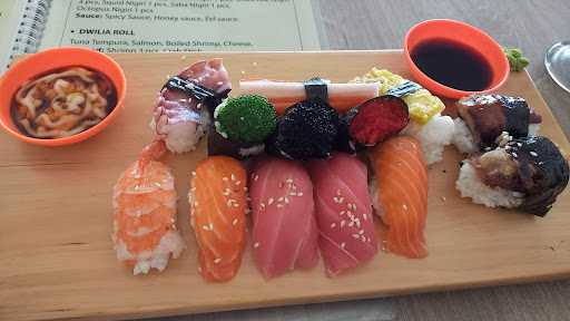 Shoppu Atto Japanese Sushi 7