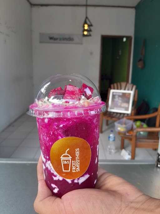 I & S Fruit Smoothies 1