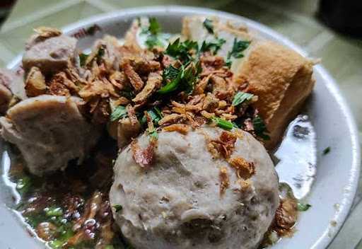 Bakso Bpk. Kenthut 5