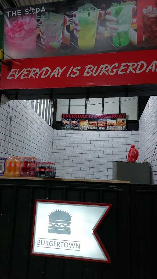 Burgertown Box Purwokerto 8