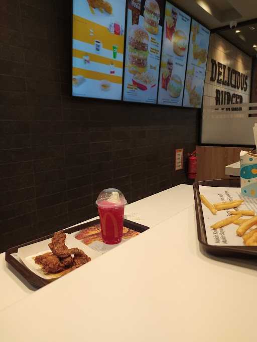 Mcdonald'S Suparno Purwokerto 8