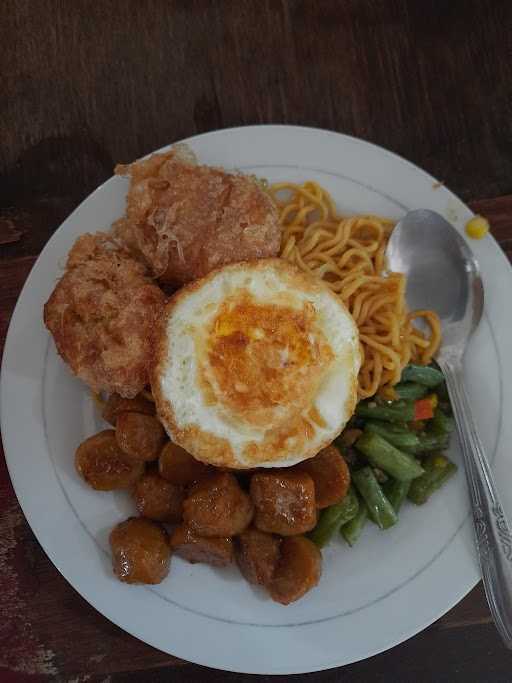 Warung Makan Sa 2 5