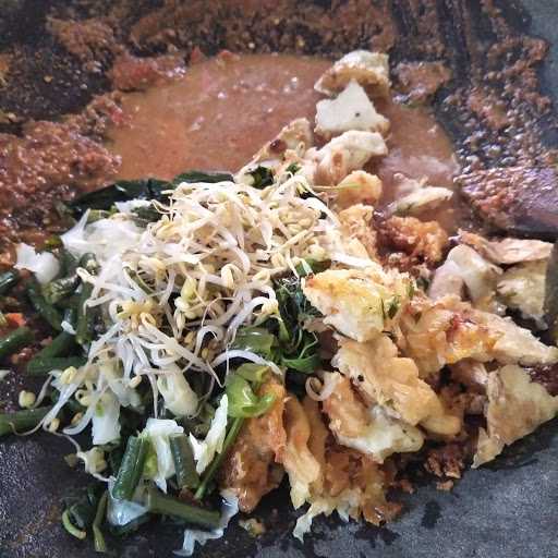 Warung Rujak Bu Anwar 6