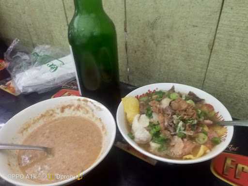 Warung Soto Sokaraja 4