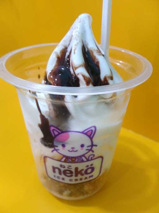 Neko Ice Cream Cafe 7