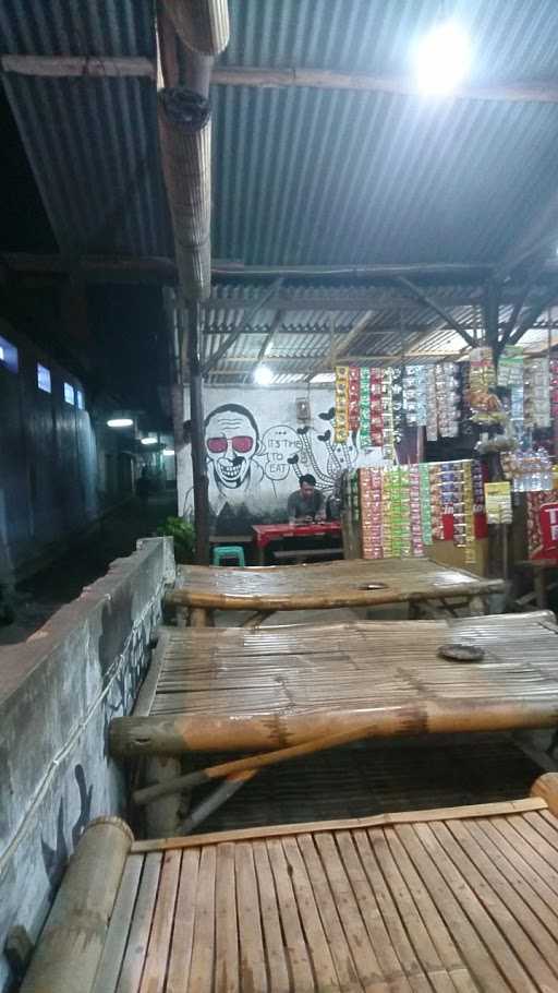 Warung Andoe 2