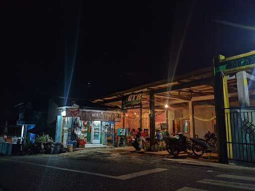 Warung Barli Scooterist 7