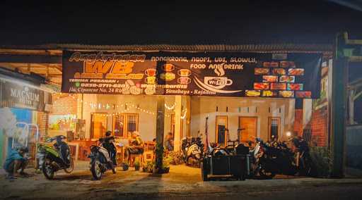 Warung Barli Scooterist 5