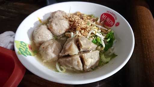 Mie Ayam &Baso Amira 2