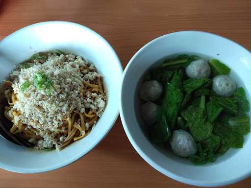 Mie Baso La Tansa 1