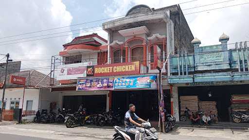 Rocket Chicken Rajapolah 9