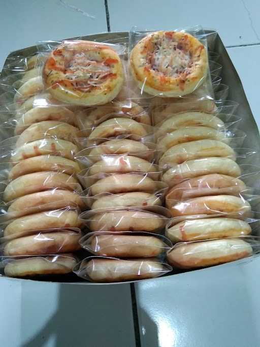 Henie Siska Cake N Cookies 10