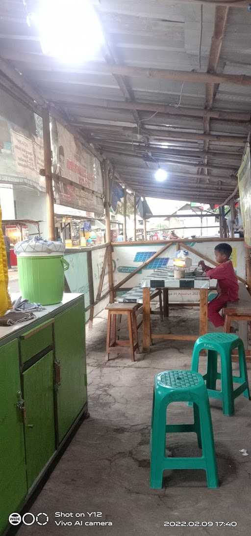 Nasi Uduk Mama Aghil 6