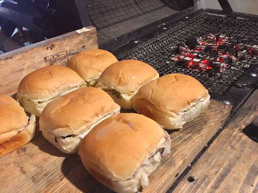 Roti Bakarang ( Asli Di Bakar Pakai Arang ) 10