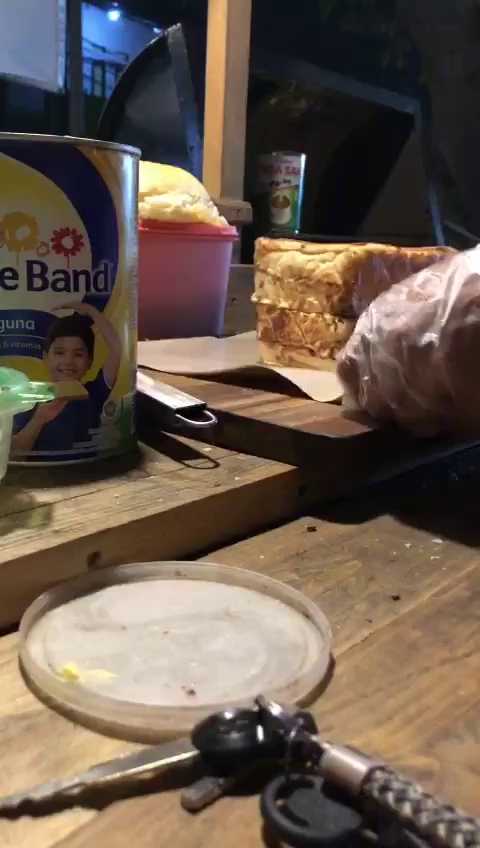 Roti Bakarang ( Asli Di Bakar Pakai Arang ) 2