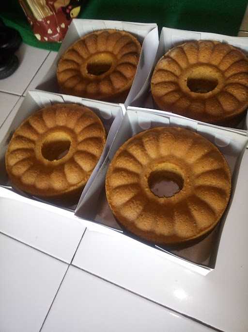 Yayu Gunawan Cake N Cookies 1