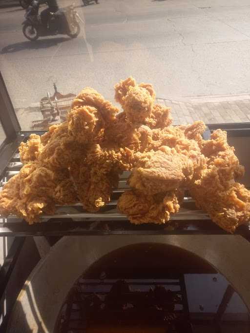 Azka Fried Chicken 1