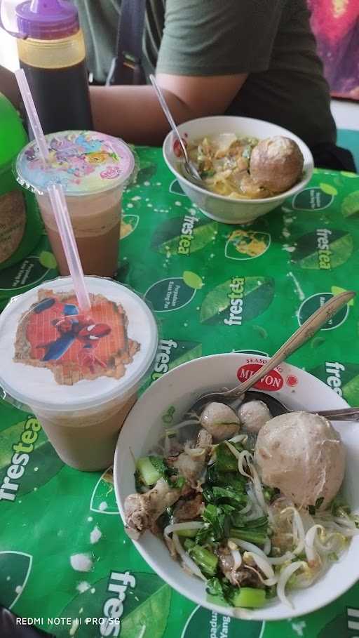 Mie Baso Rudal Kencana 7