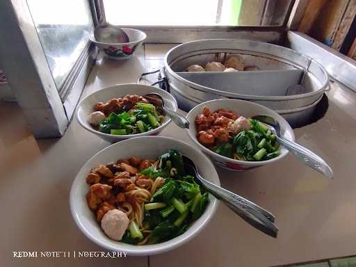 Stasiun Bakso Jawa 6