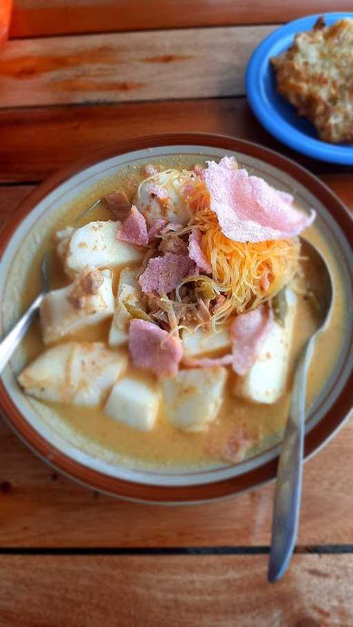 Lontong Padang Uda Ril 8