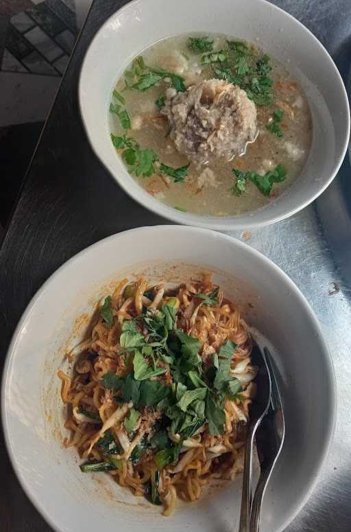 Ngariung Mie Ayam & Bakso 3