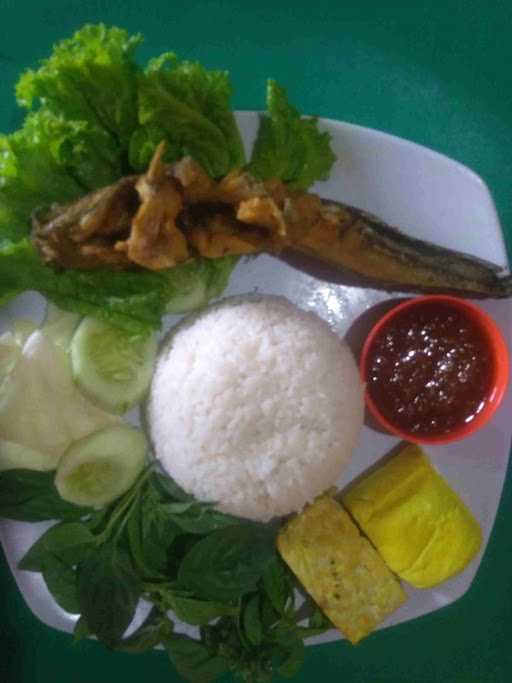 Pecel Lele Almirah 5